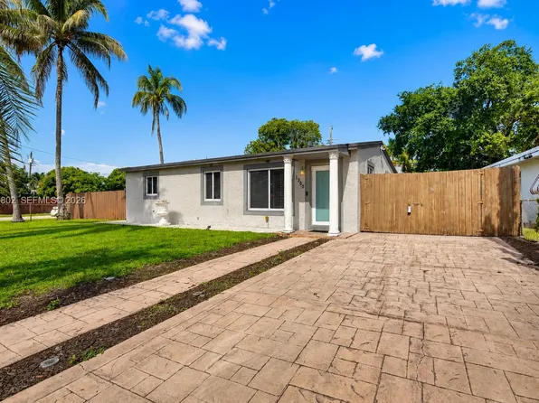1300 N 70th Ter, Hollywood, FL 33024