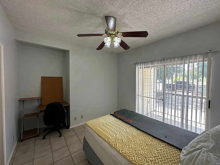914 W 26th St #105 — Photo 14