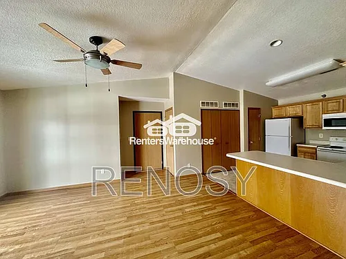 5924 Sutton Pl #10 Photo 1