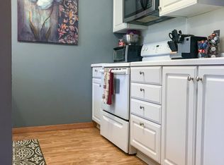 1913 Greenfield Ln SW, Rochester, MN 55902