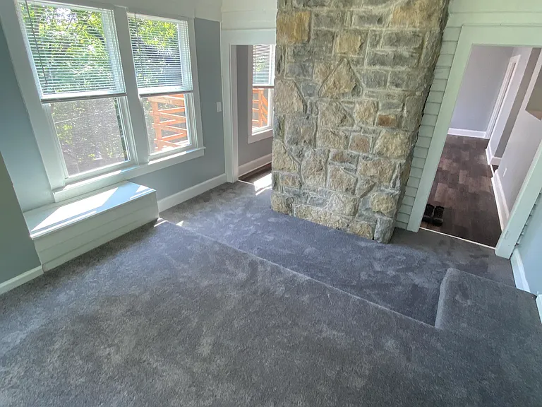 102 Commonwealth Ct — Photo 9