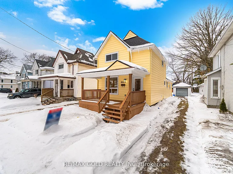 4445 Simcoe St — Photo 5
