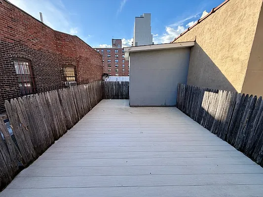 Outdoor, photo 1
