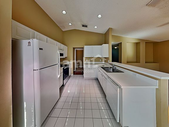 3rd image of 3644 Becontree Pl
