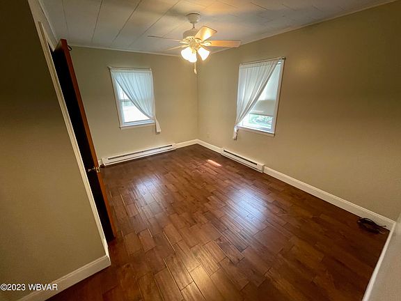 5th image of 129 N Arch St