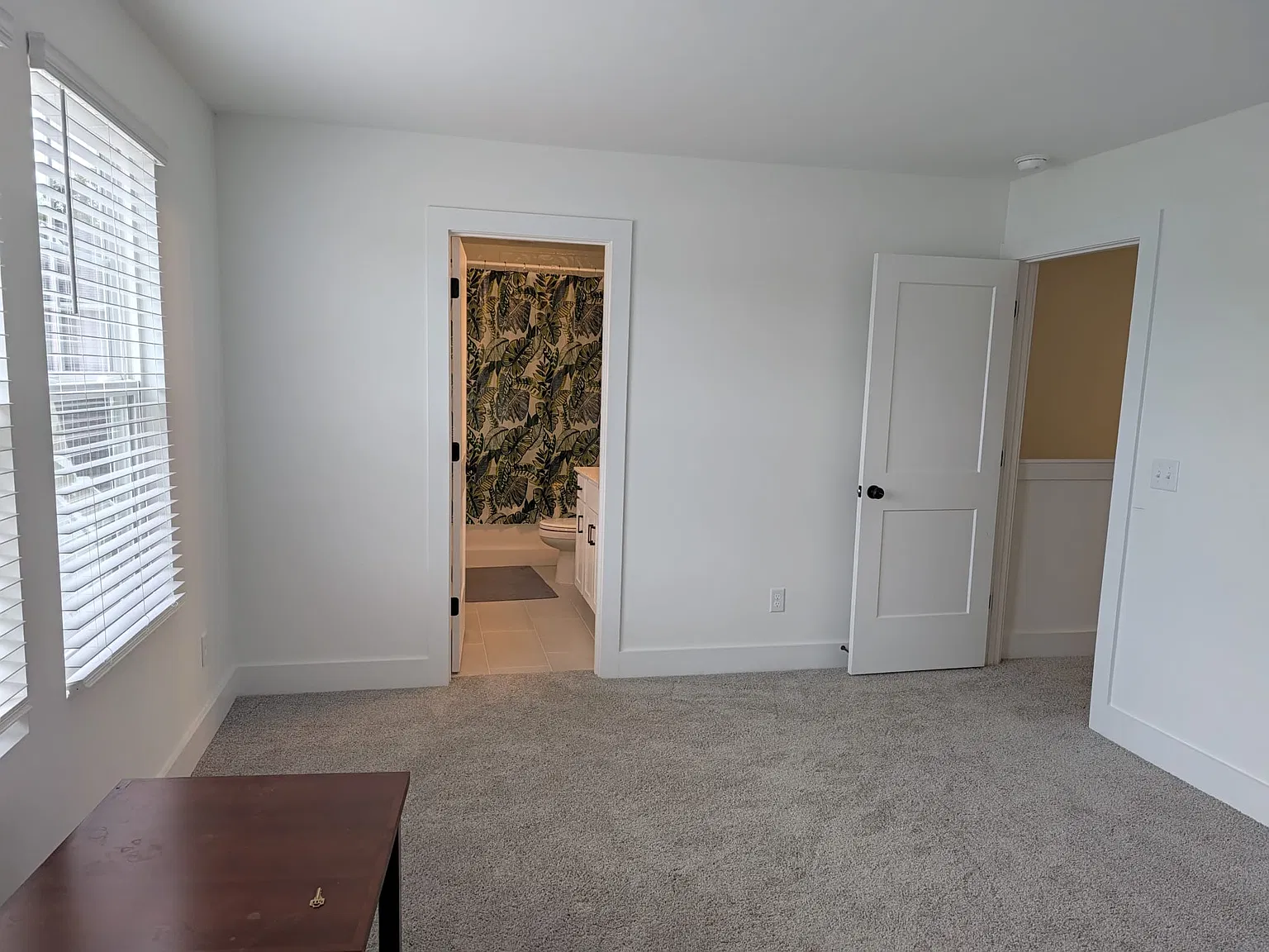 5 bed, 3.5 bath, 2436 sqft, $950 — Photo 2