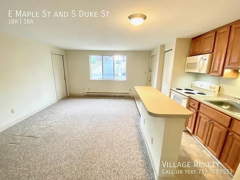 E Maple St — Photo 19