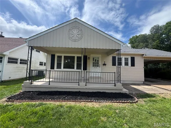 2419 S Carolina St, Louisiana, MO 63353