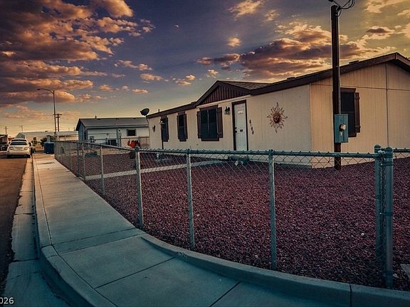 3rd image of 6188 Carlsbad Ave