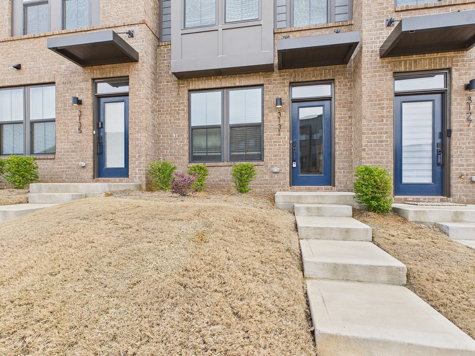 3 bed, 3.5 bath, 1632 sqft, $2,085 — Photo 2