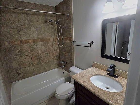 4th image of 9312 Ponderosa Dr N