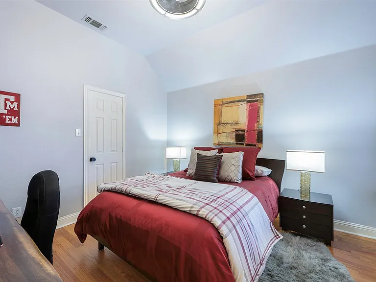 5913 Hempstead Dr — Photo 23