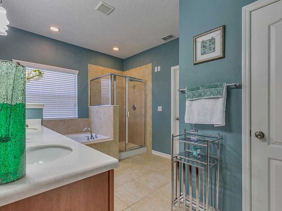 5th image of 4567 Temple Lakes Dr