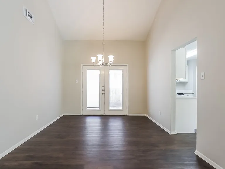 10318 Bushy Creek Dr — Photo 5