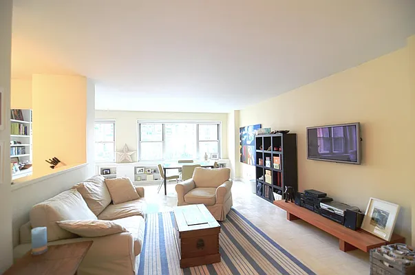 Sold by Beth Chase Real Estate | media 25