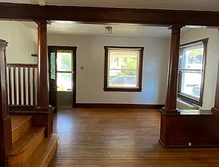 824 Highland Ave — Photo 8