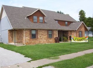 3000 W Village Ln APT D, Springfield, MO 65807