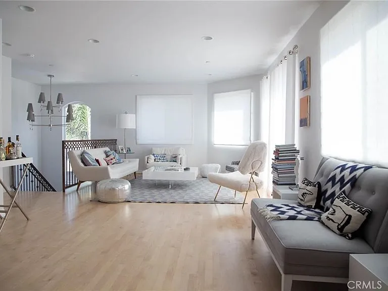 417 Marine Ave — Photo 6