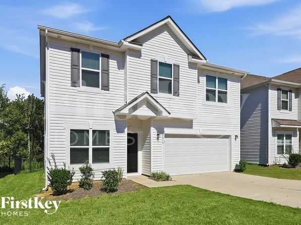 2819 Curbstone Ln, Charlotte, NC 28213