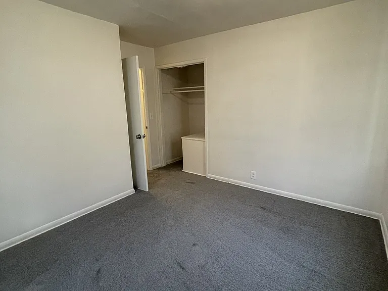 2323 S Belmont St — Photo 6