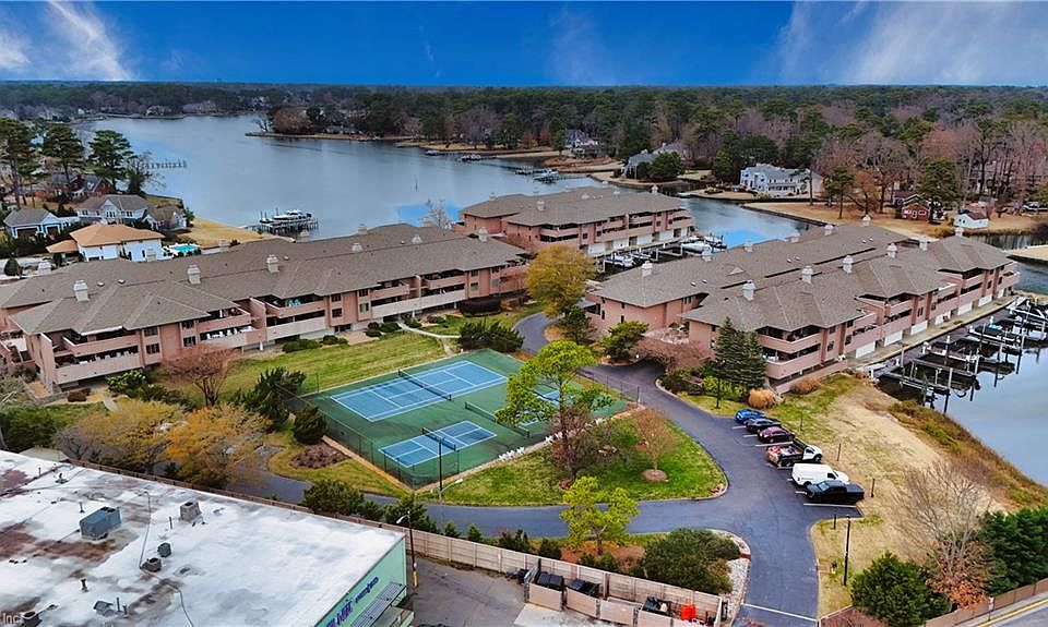 1st image of 700 Oriole Dr APT 513