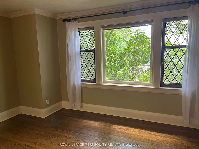 25 Halford Ave — Photo 5