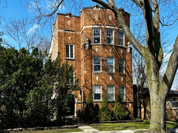 8912 Ewing Ave, Evanston, IL 60203