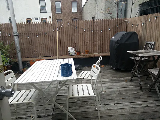 Rented by G2 Realty Group LLC | media 4