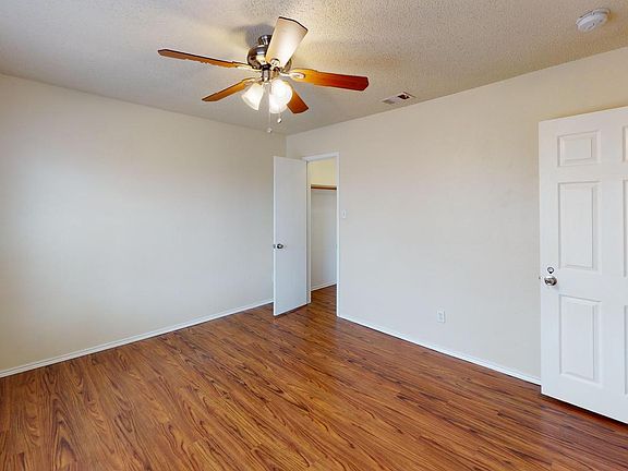 3rd image of 8101 Flowertree Dr