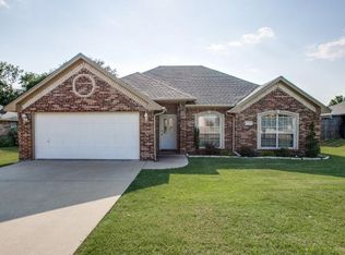 1415 Nottingham Dr, Kaufman, TX 75142