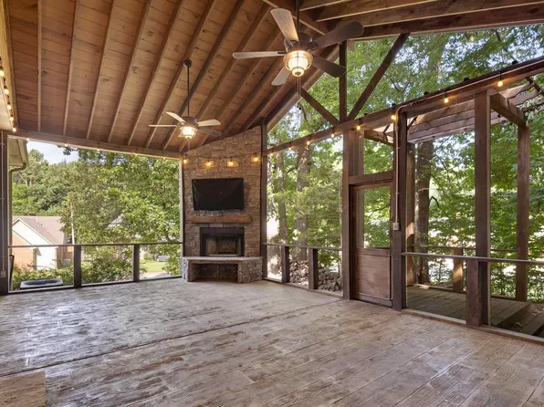 500 Brook Ridge Cir, Cordova, TN 38018