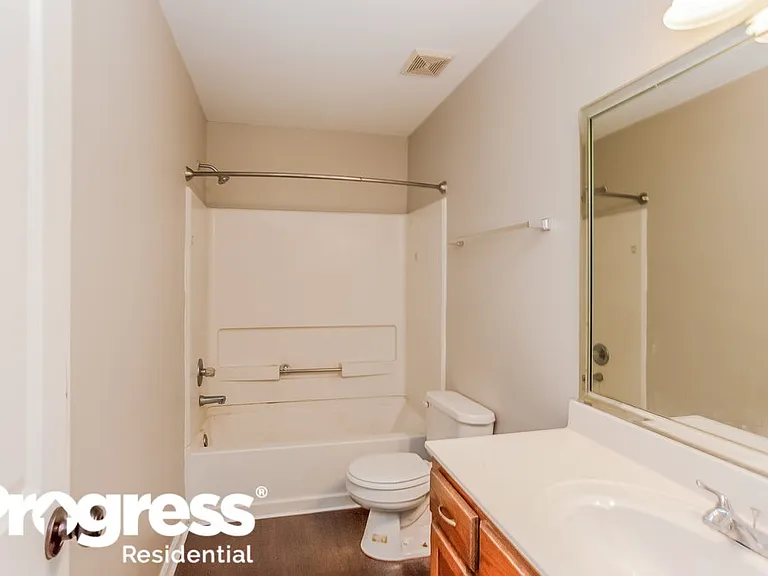 1862 Towson Ln — Photo 17