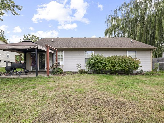 5th image of 3961 William Ave