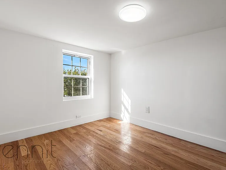 477 Fairview Ave #3L — Photo 8