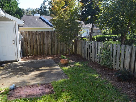 2nd image of 53 Olde Towne Place Dr