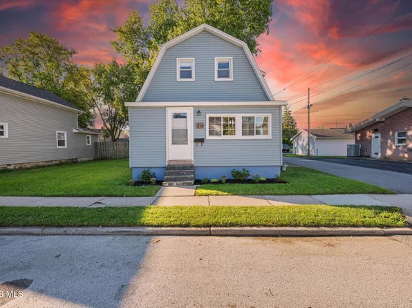 103 E 5th St, Genoa, OH 43430