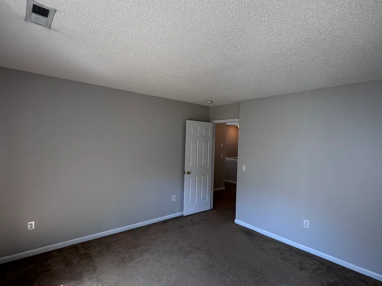 6528 Forest Cross Dr — Photo 20