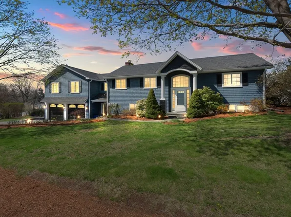 29 Mulholland Dr, Ipswich, MA 01938