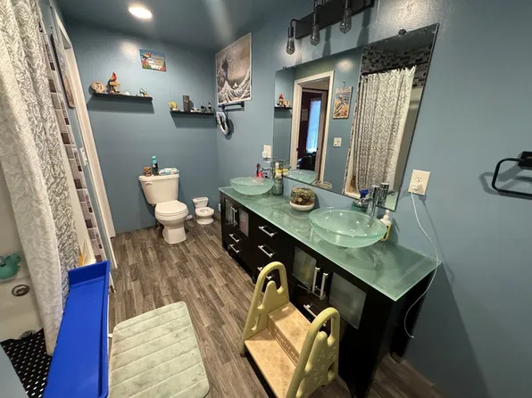 104 S Conkle St, Brashear, MO 63533