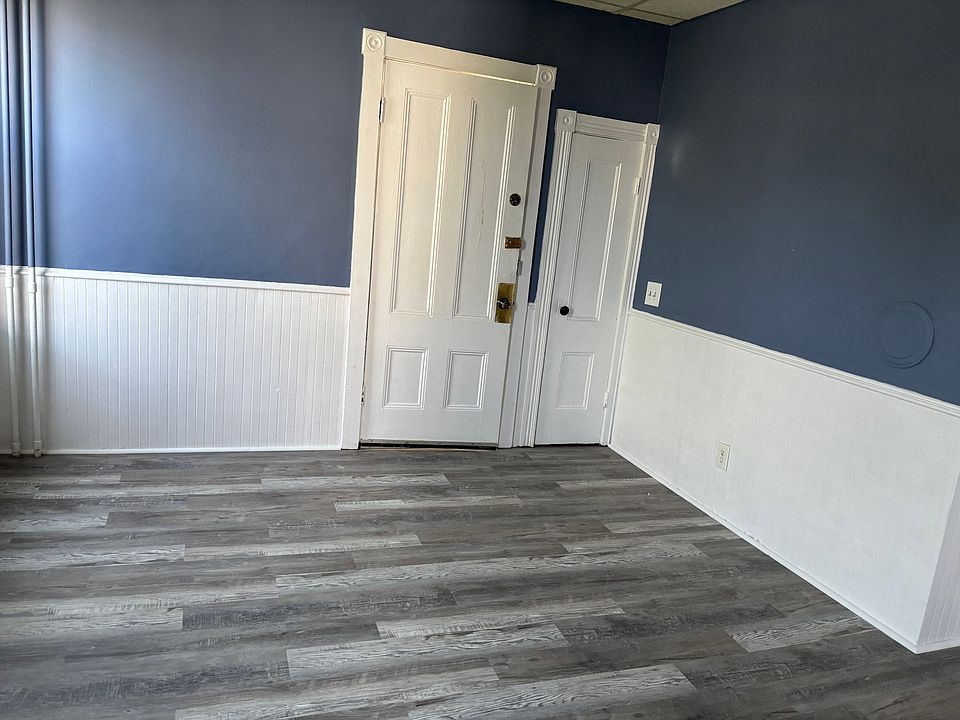 1st image of 4 Oliver St #2
