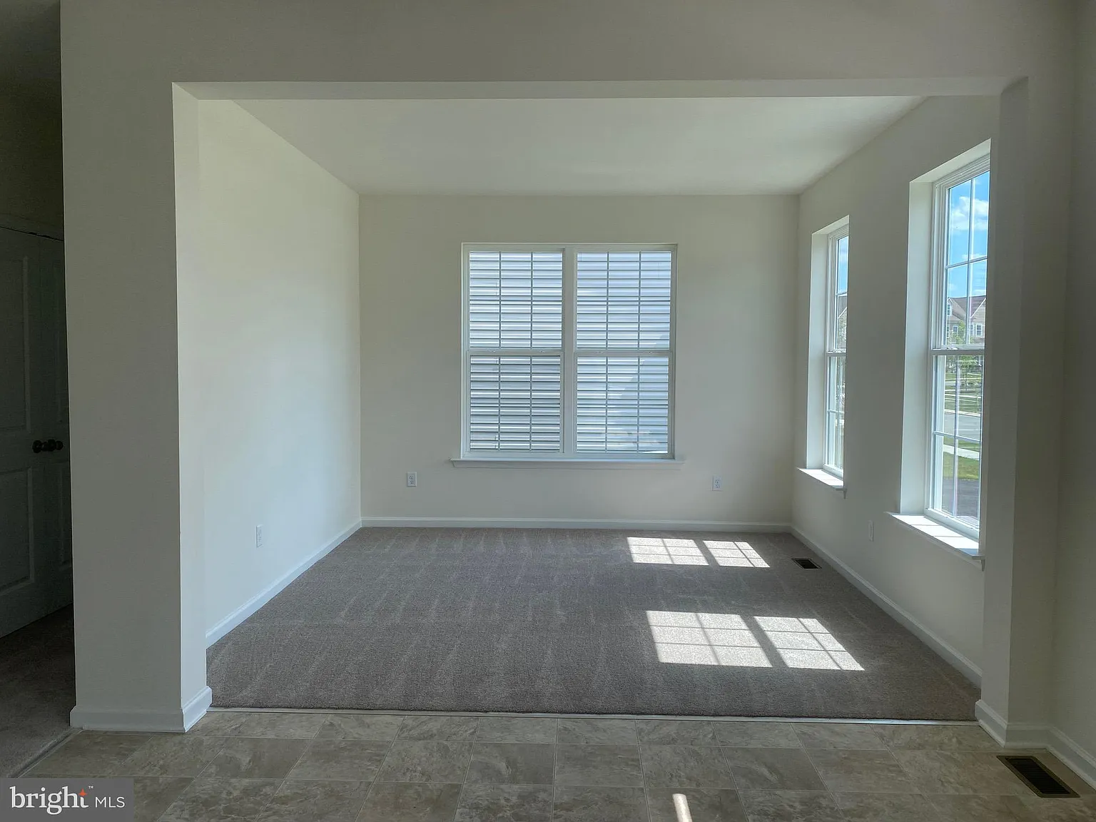 4 bed, 2.5 bath, $2,650 — Photo 3