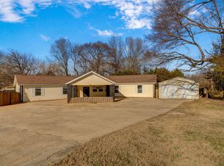 1565 E Briar Street, Springfield, MO 65804