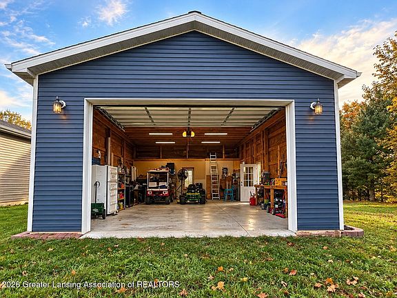 2nd image of 9113 Lakeside Dr