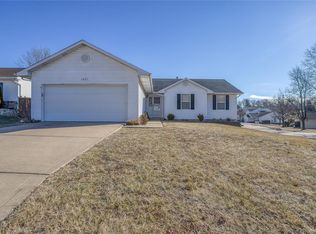 3287 Hyatt Ct, Saint Charles, MO 63303