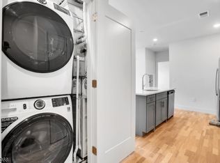1037 Amboy Ave #303, Edison, NJ 08837