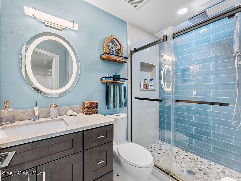 700 Wave Crest Ave #301 — Photo 29