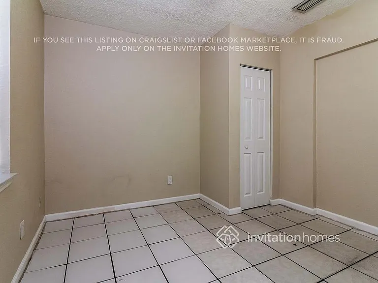 937 SE 3rd Ave — Photo 9