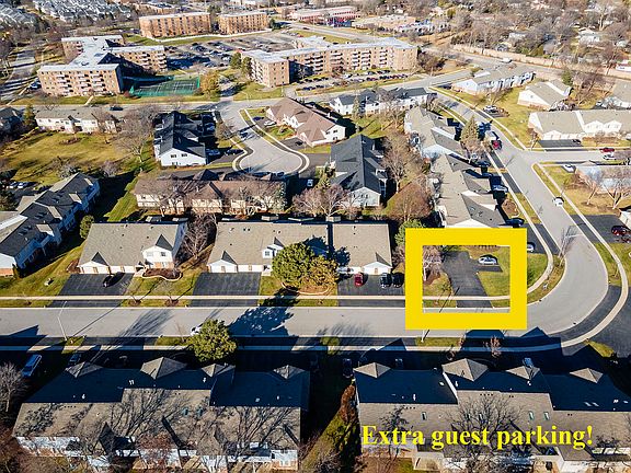 4th image of 1722 Chesapeake Ln APT 2