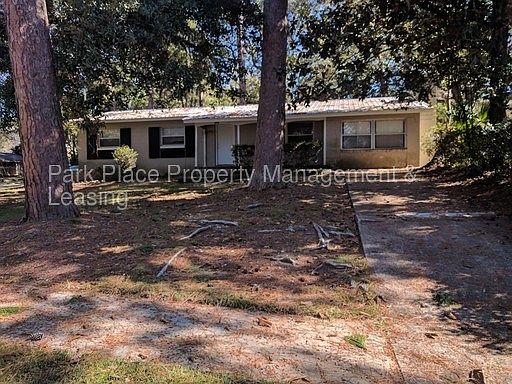 1st image of 403 Fairbanks Dr