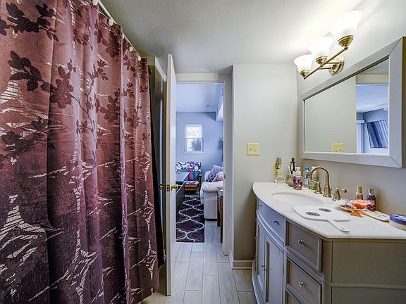 5th image of 1089 Bluewater Dr #516